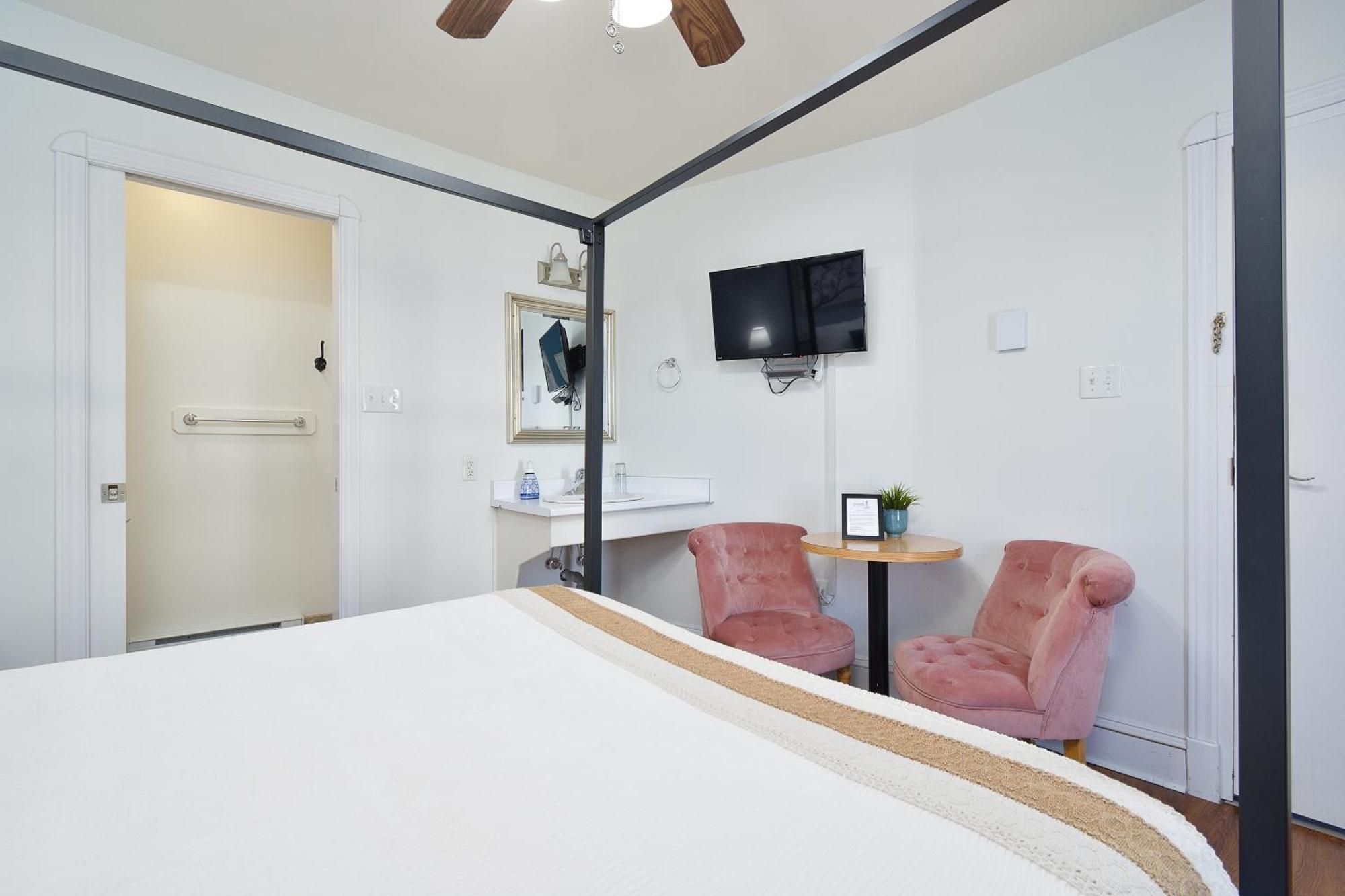 Pepperell Place Inn Inc. St. Peter's Bagian luar foto